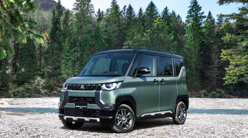 Mitsubishi Delica Mini Wins Japan Car of the Year Design Award