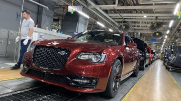 End of a Legend: Last Chrysler 300C Rolls Off Production Line