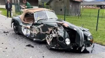 Priceless Jaguar XK120 Crushed in a Head-on Collision