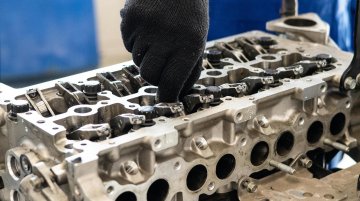 Is the Gasket Valve Cover Part of Routine Maintenance?