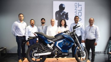 Revolt Motors Debuts in Sri Lanka with RV400 EV Launch