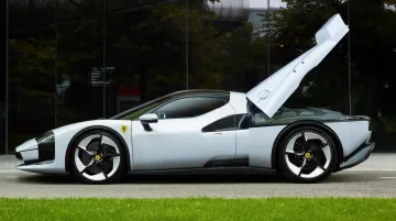 Ferrari SC40: A Modern Tribute to the Iconic F40