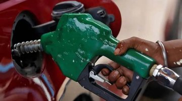 Upgrading to an EV? Here’s How to Sell Your Old Petrol Car Smartly