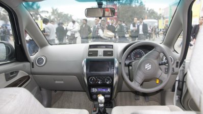Maruti SX4 hybrid interiors