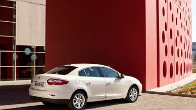 2013 Renault Fluence facelift rear three quarters