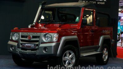 Force Gurkha softtop front quarter left