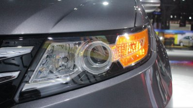 2014 Honda Odyssey Touring Elite headlamp