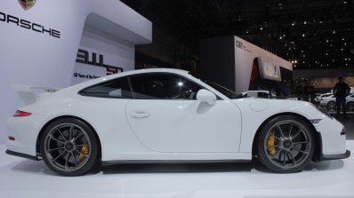 2014 Porsche 911 GT3 side view
