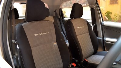 Front headrests on the Toyota Liva TRD Sportivo