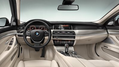 2014 BMW 5 Series dashboard
