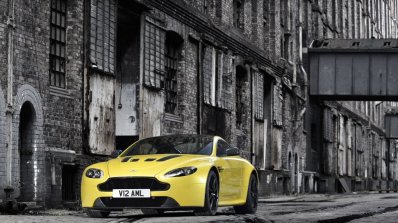 New Aston Martin V12 Vantage S front