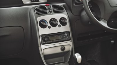 2013 Tata Indica eV2 panel shot