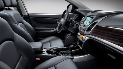 Ssangyong Korando C facelift cabin