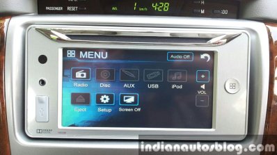 Toyota Innova facelift music system