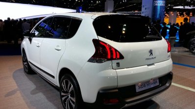 Rear left three quarter of the 2014 Peugeot 3008