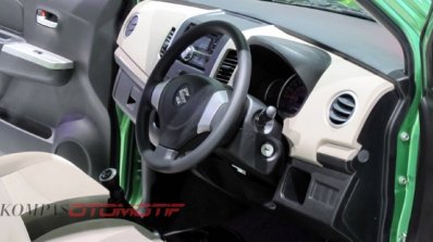 Suzuki Karimun Wagon R 7-seater MPV interior