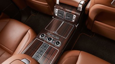 2013 Range Rover Black center console