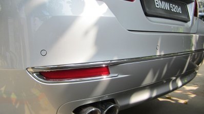 2014 BMW 520d chrome strip on the bumper