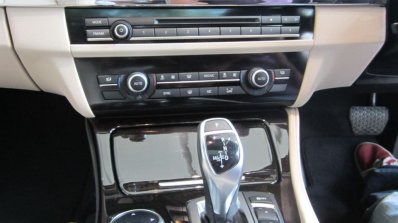 2014 BMW 530d central console
