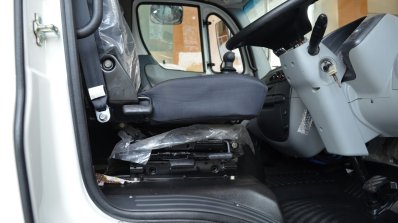 Ashok Leyland BOSS LX seat