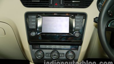 Skoda Octavia central console