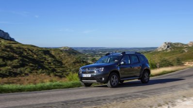 2014 Renault Duster Facelift front quarter