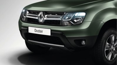 2014 Renault Duster Facelift grille 4