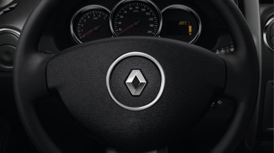 2014 Renault Duster Facelift steering wheel