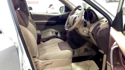 Mahindra XUV500 W4 drivers seat