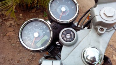 Royal Enfield Continental GT speedometer live image