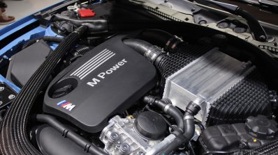 2014 BMW M3 at 2014 NAIAS engine