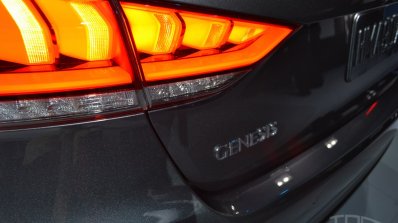 2014 Hyundai Genesis at 2014 NAIAS badge