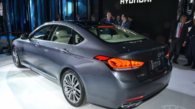 2014 Hyundai Genesis at 2014 NAIAS rear three quarter