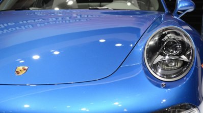 2014 Porsche 911 Targa at 2014 NAIAS headlight
