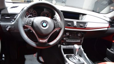 2015 BMW X1 at 2014 NAIAS steering