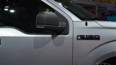 2015 Ford F-150 mirror at NAIAS 2014