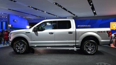 2015 Ford F-150 side view at NAIAS 2014