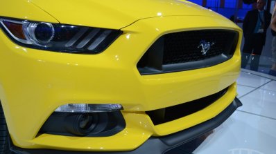 2015 Ford Mustang GT at 2014 NAIAS grille