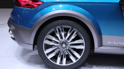 Audi Allroad Shooting Brake Concept at 2014 NAIAS wheel