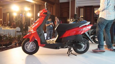 Suzuki Let's side view