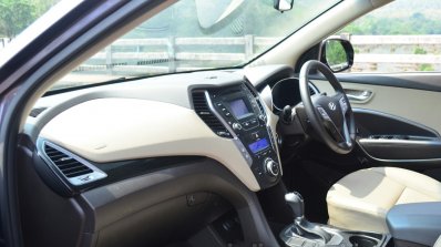 2013 Hyundai Santa Fe Review cabin quality