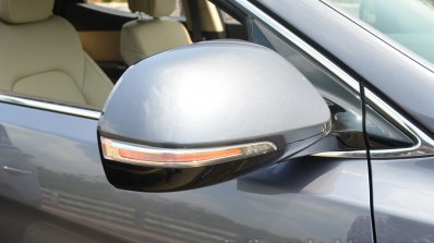 2013 Hyundai Santa Fe Review wing mirror