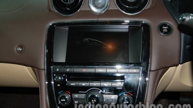 2014 Jaguar XJ center console at Auto Expo 2014