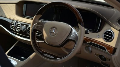 2014 Mercedes S Class review steering wheel