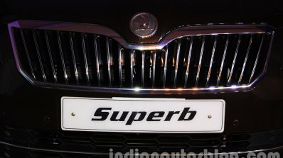 2014 Skoda Superb facelift launch images grille
