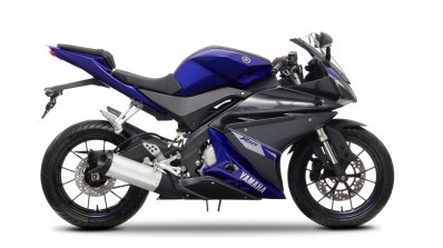 2014 Yamaha YZF-R125 Race Blu press shot