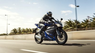2014 Yamaha YZF-R125 front three quarter press shot