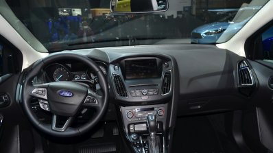2015 Ford Focus Facelift dashboard full view at Geneva Motor Show