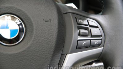 BMW X5 steering mounted audio controls right live