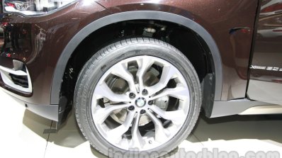 BMW X5 wheel detail live